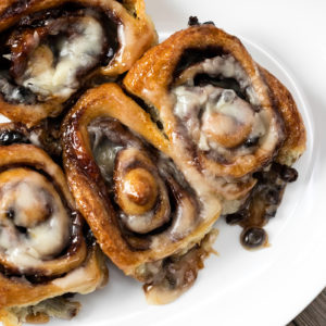 Classic Cinnamon Rolls With Icing