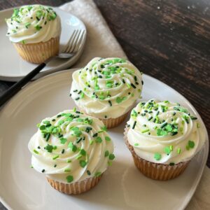 St. Patrick’s Day Vanilla Butter Shamrock Cupcakes